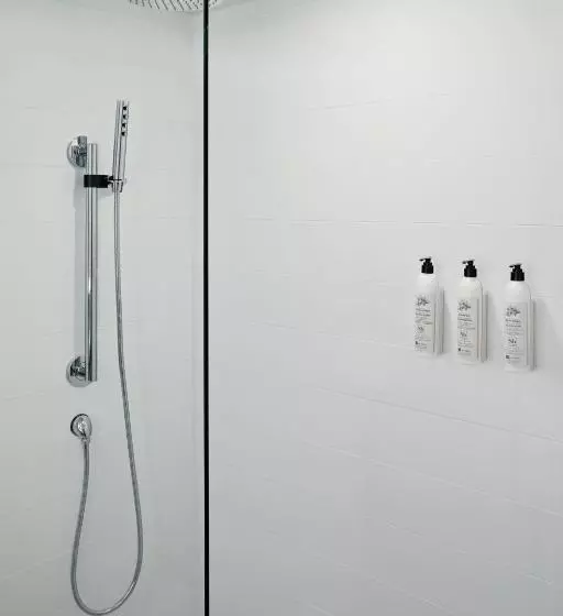 Delta Hotels Calgary Airport In Terminal