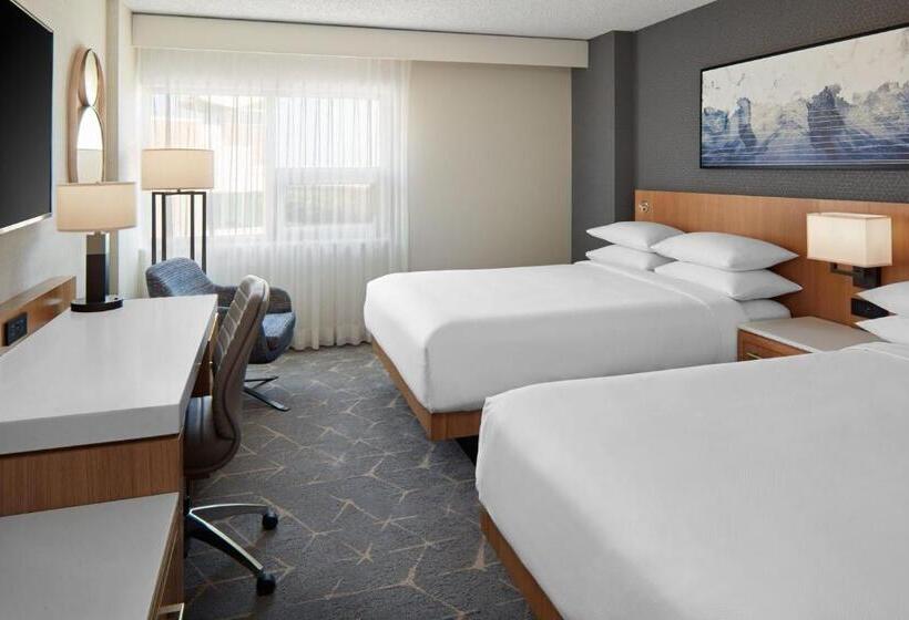 Delta Hotels Calgary Airport In Terminal