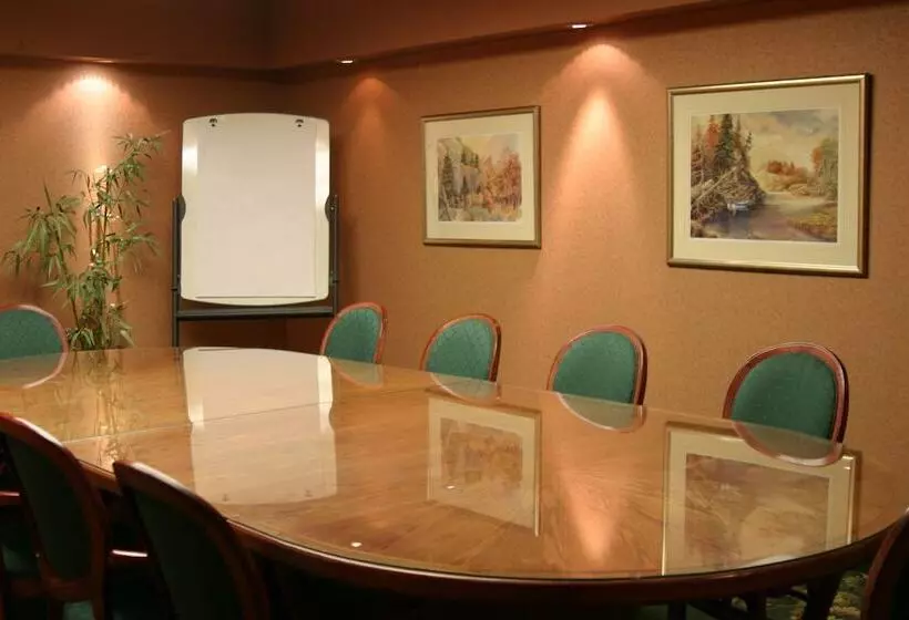 בית מלון כפרי Des Eskers