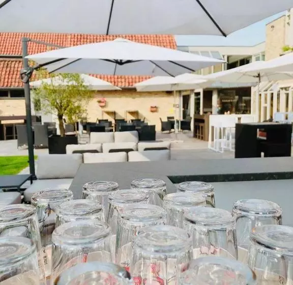 ホテル Driekoningen