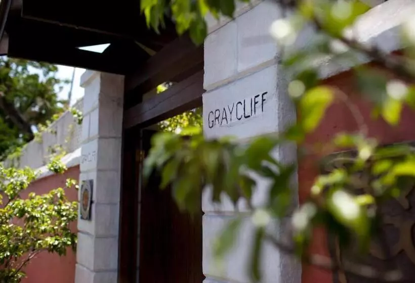 هتل Graycliff