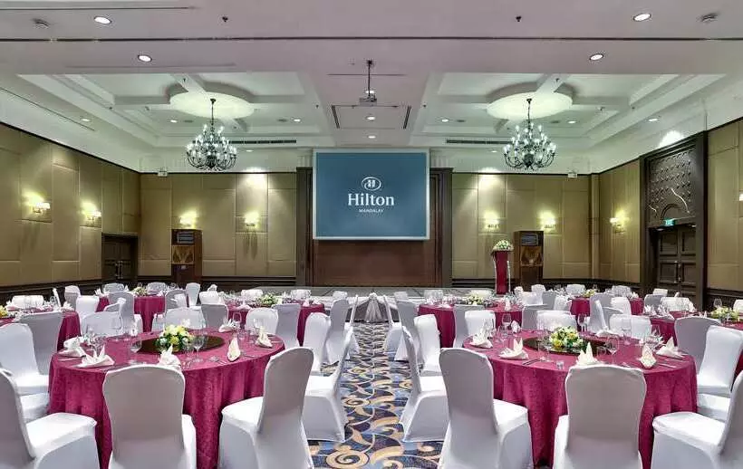 هتل Hilton Mandalay
