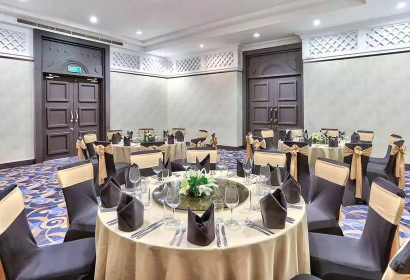 هتل Hilton Mandalay