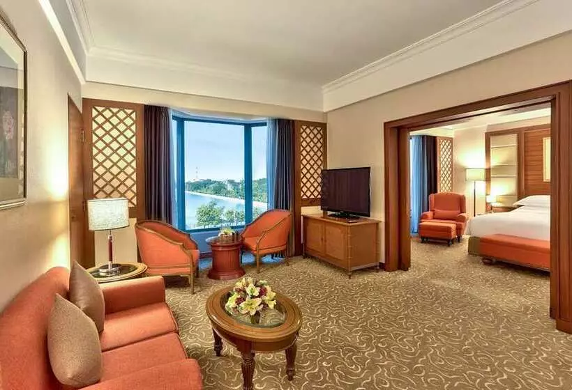 هتل Hilton Mandalay