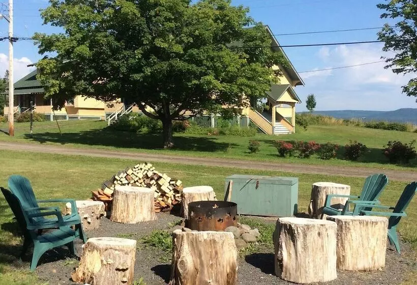 Hotelli Mountain Gap Inn