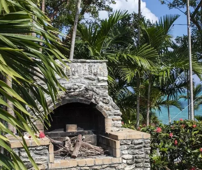 ホテル Orange Hill Beach Inn