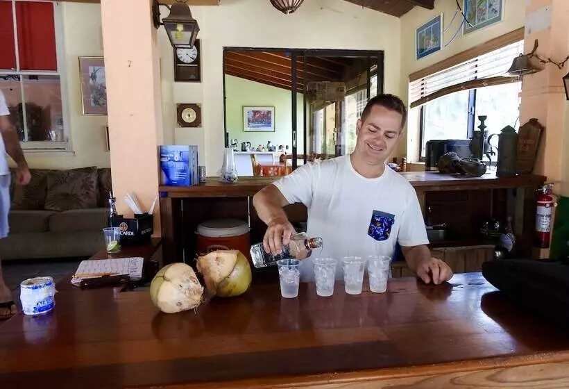 ホテル Orange Hill Beach Inn