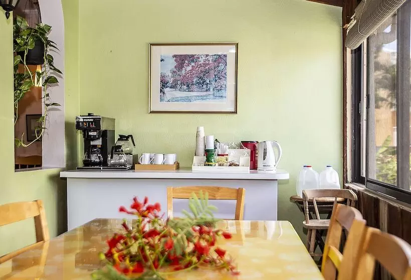 ホテル Orange Hill Beach Inn