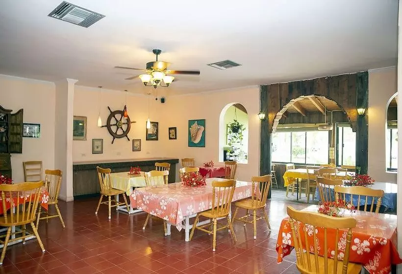 ホテル Orange Hill Beach Inn