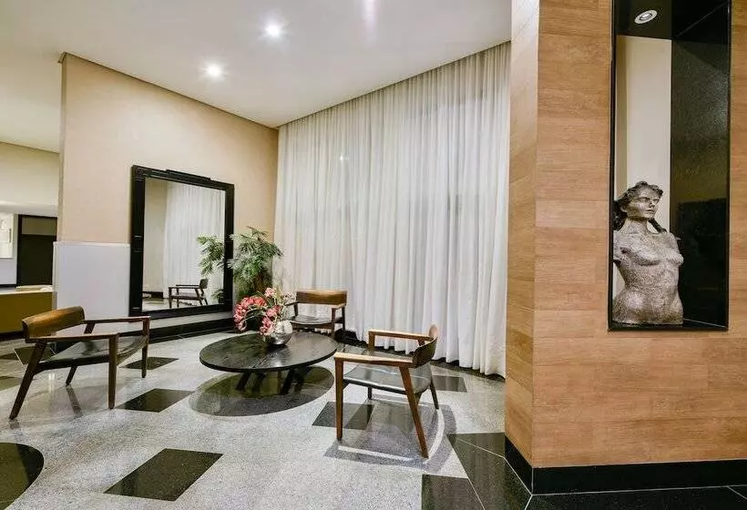 Hotel Plaza Inn Augustus