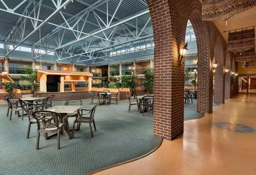 Hotel Ramada By Wyndham Fredericton