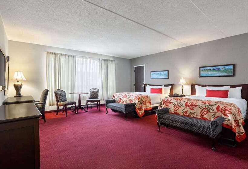 هتل Ramada By Wyndham Fredericton