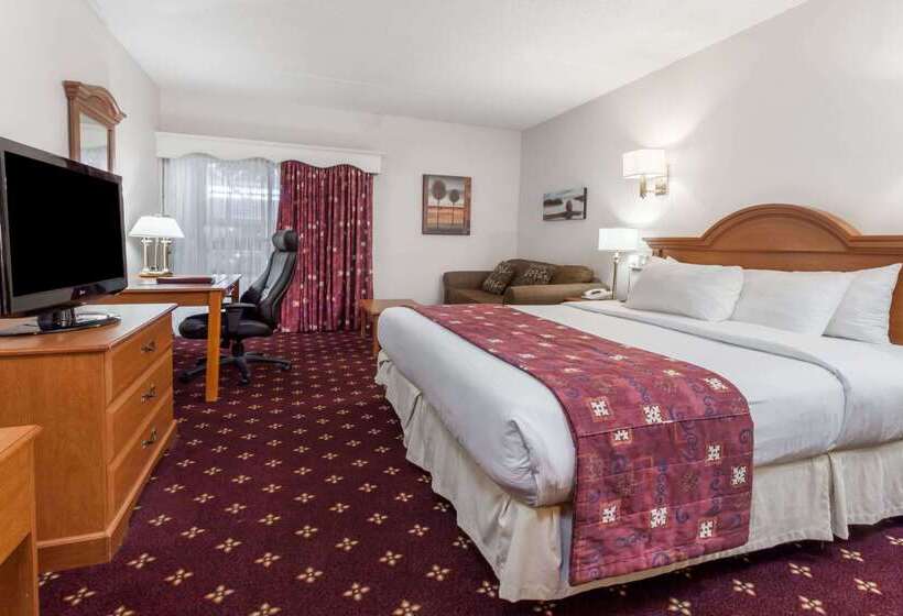 هتل Ramada By Wyndham Fredericton