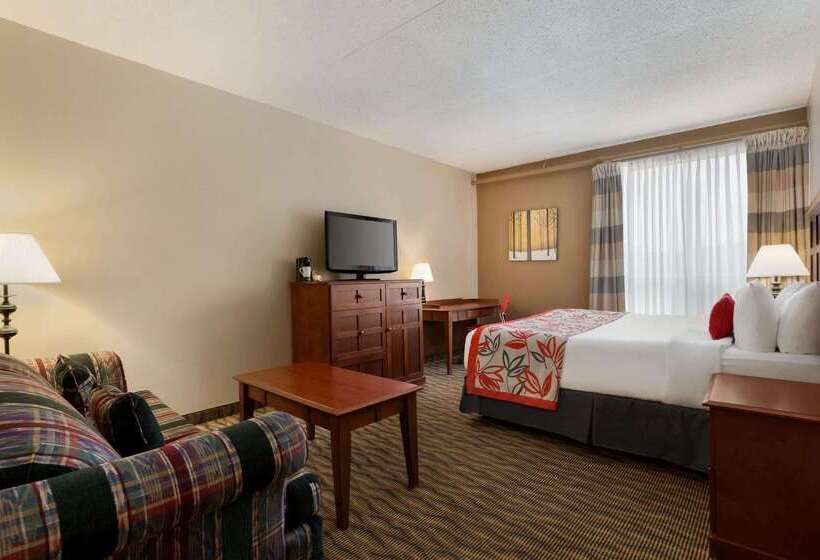 هتل Ramada By Wyndham Fredericton
