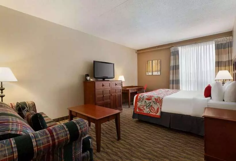 Hotel Ramada By Wyndham Fredericton