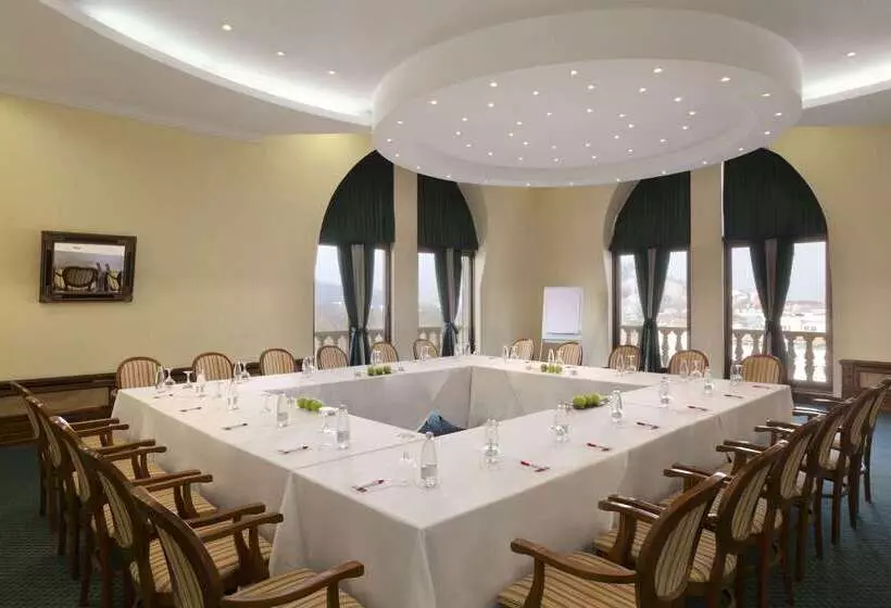 호텔 Ramada By Wyndham Plovdiv Trimontium