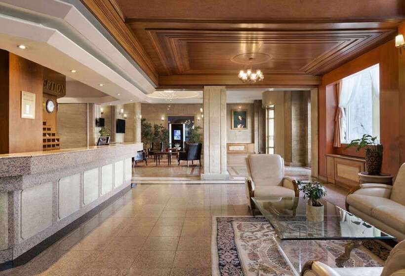 Hotel Ramada By Wyndham Plovdiv Trimontium