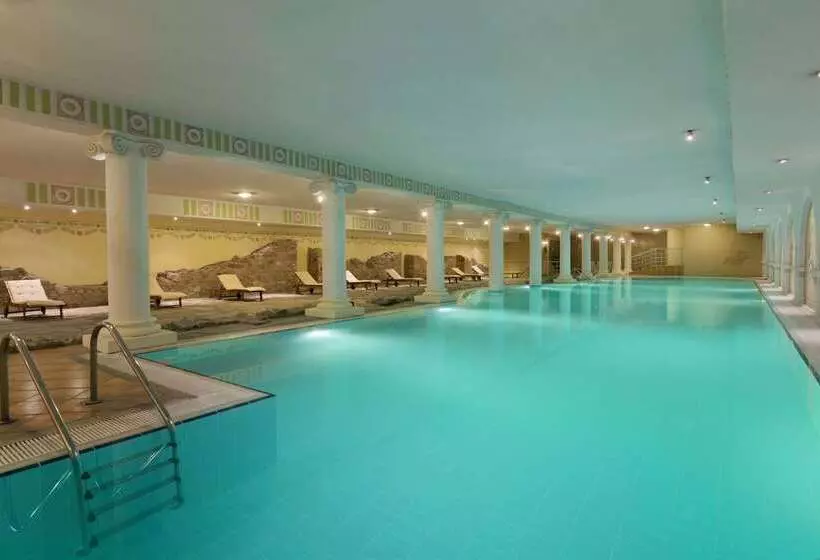 호텔 Ramada By Wyndham Plovdiv Trimontium