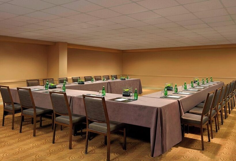 هتل The Westin Calgary