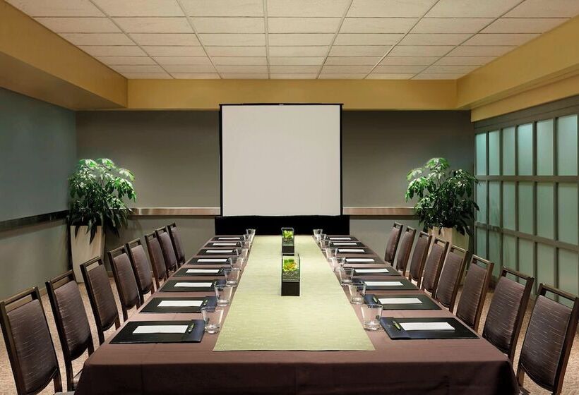 هتل The Westin Calgary