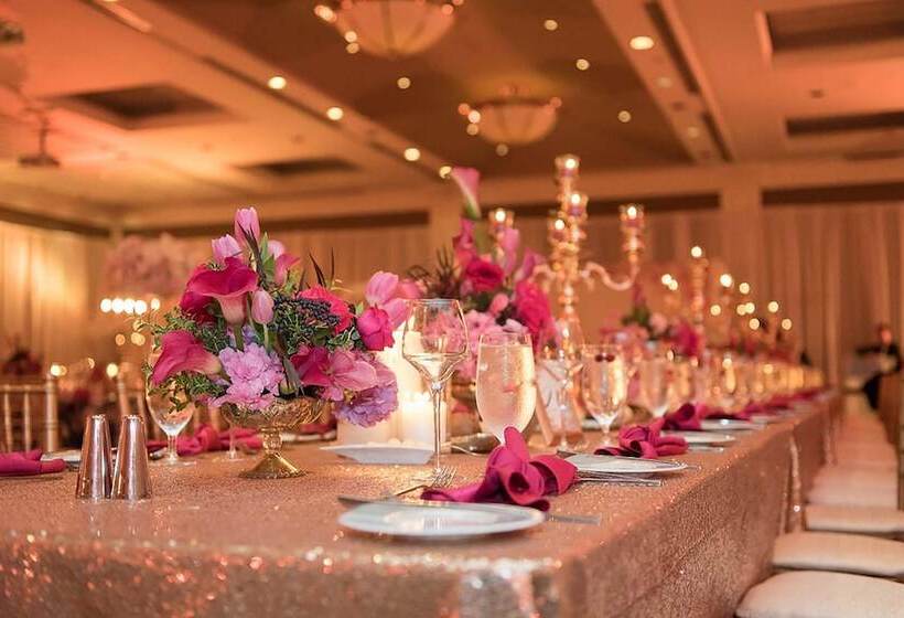 هتل The Westin Calgary