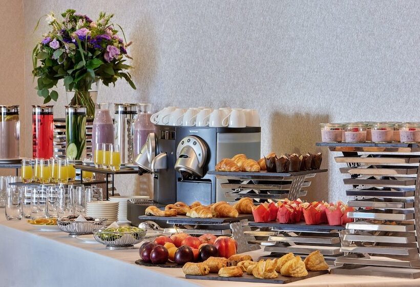 בית מלון כפרי Basel Marriott