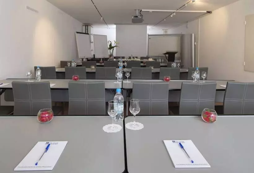 בית מלון כפרי Campione