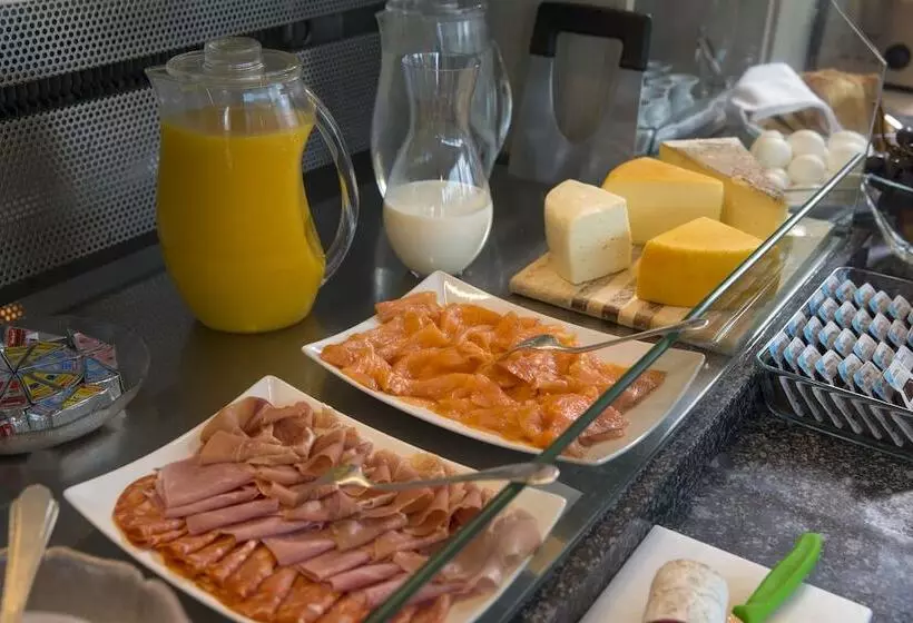 בית מלון כפרי Campione