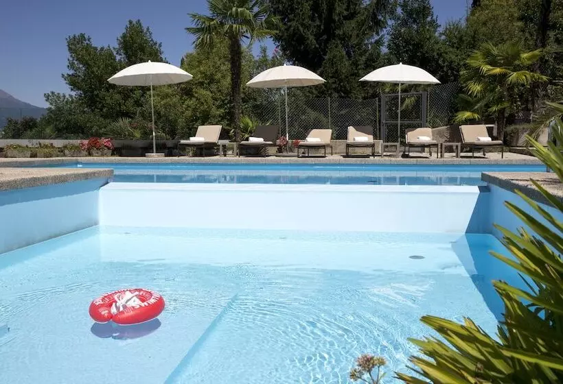 בית מלון כפרי Campione