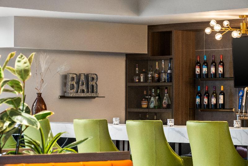 هتل Crowne Plaza Saint John Harbour View, An Ihg