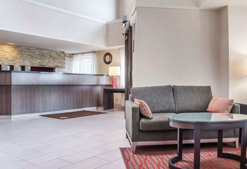 בית מלון כפרי Comfort Inn