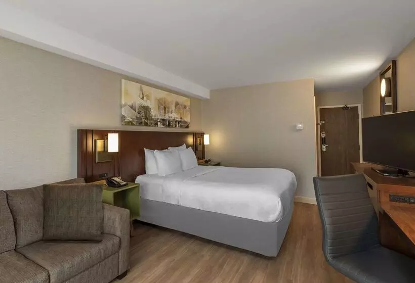 בית מלון כפרי Comfort Inn