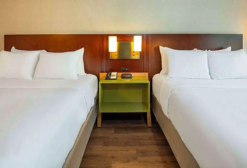 ホテル Comfort Inn Newmarket