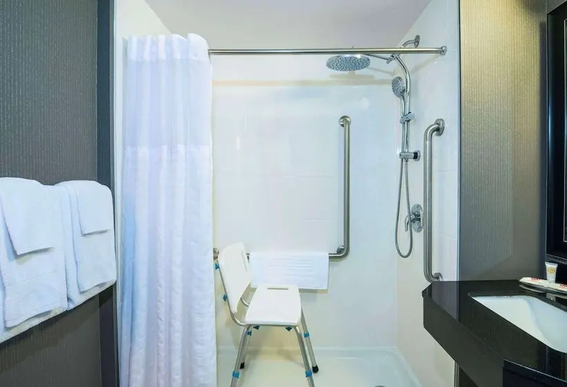 ホテル Comfort Inn Newmarket