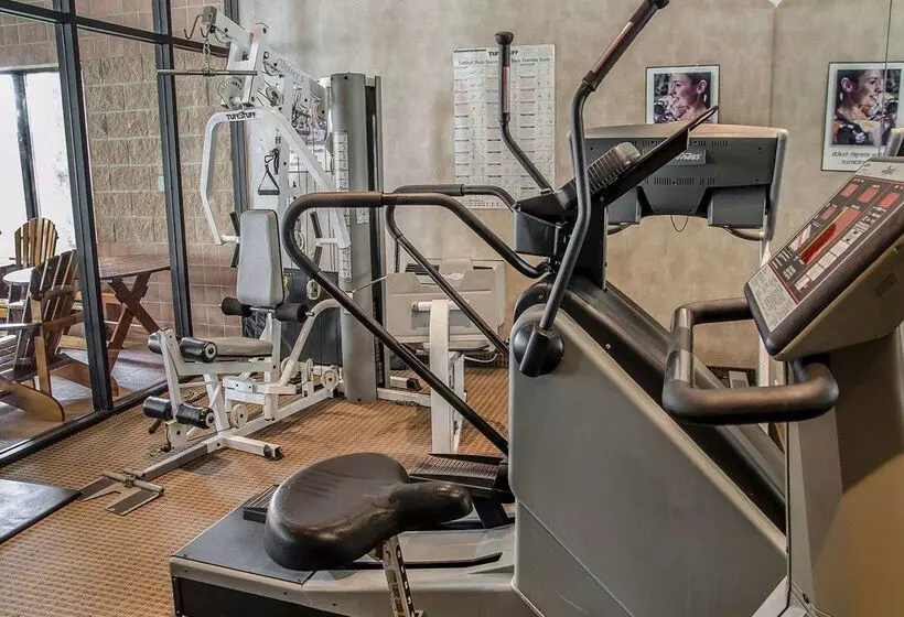 酒店 Spark By Hilton Toronto Markham