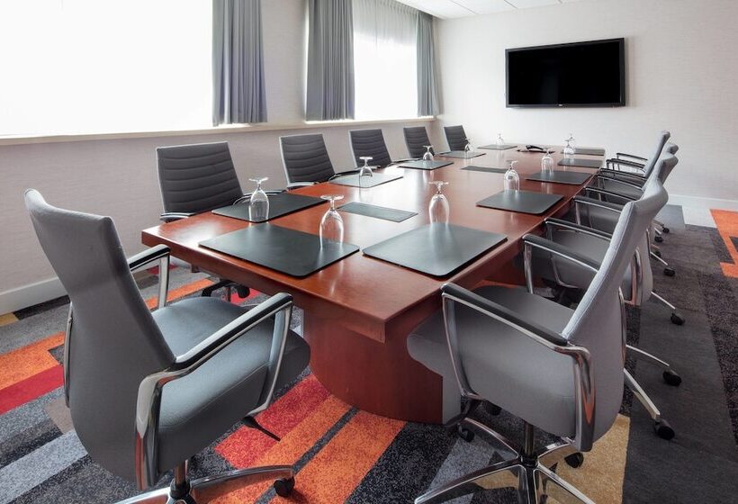 Delta Hotels By Marriott Beausejour