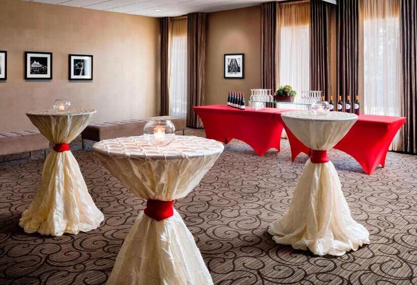 Delta Hotels By Marriott Sault Ste. Marie Waterfront