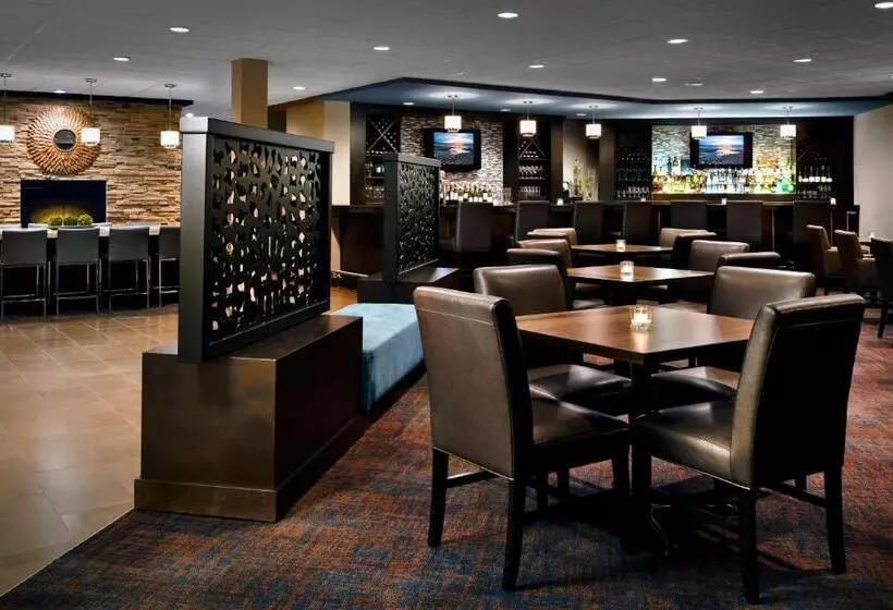 Delta Hotels By Marriott Sault Ste. Marie Waterfront