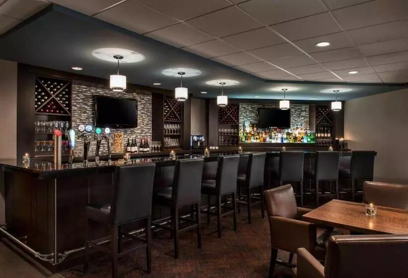 Delta Hotels By Marriott Sault Ste. Marie Waterfront