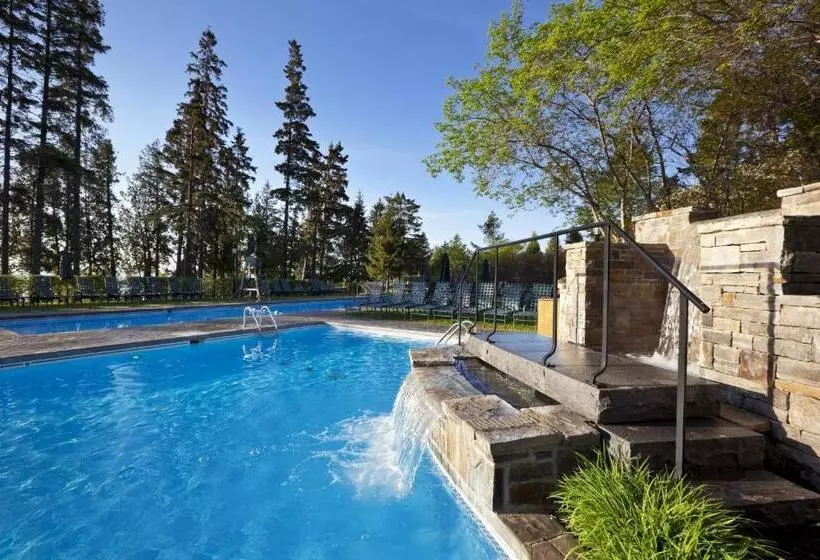 Otel Fairmont Le Manoir Richelieu