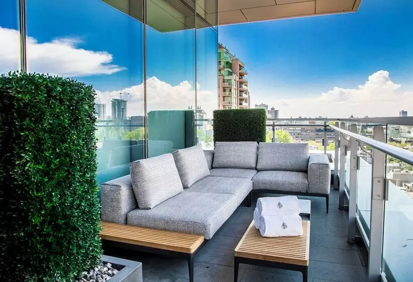 Four Seasons Hotel Toronto