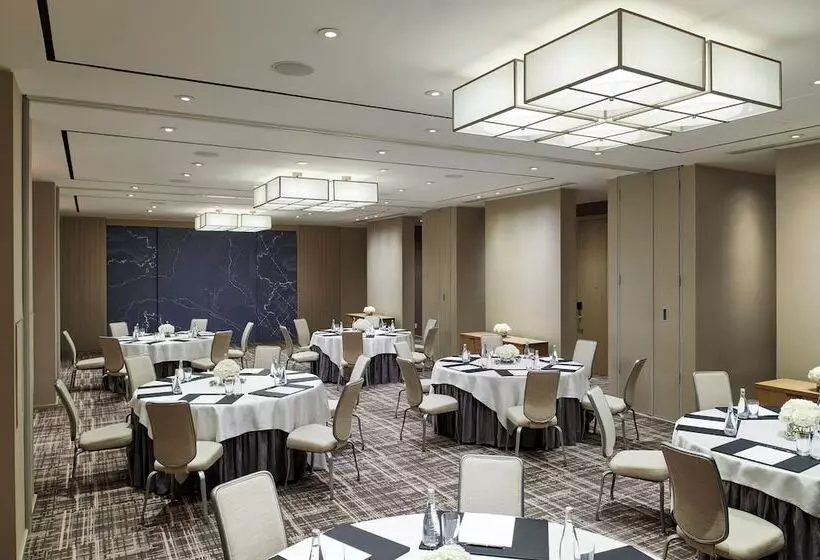 Four Seasons Hotel Toronto