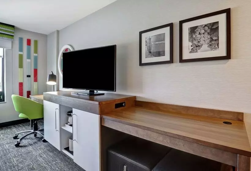 فندق Hampton Inn By Hilton St. Catharines Niagara