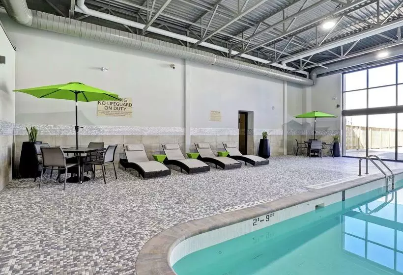 فندق Hampton Inn By Hilton St. Catharines Niagara