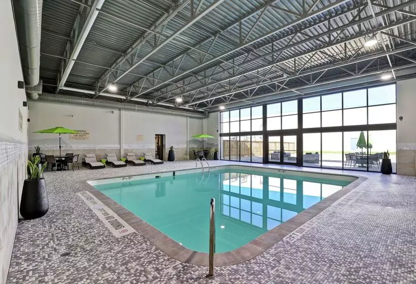 فندق Hampton Inn By Hilton St. Catharines Niagara