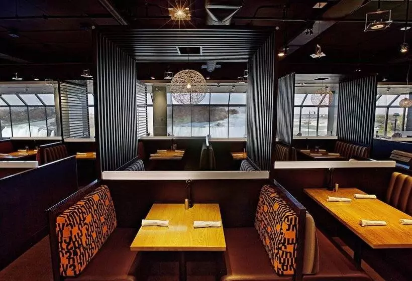 Hotelli Niagara Falls Marriott On The Falls