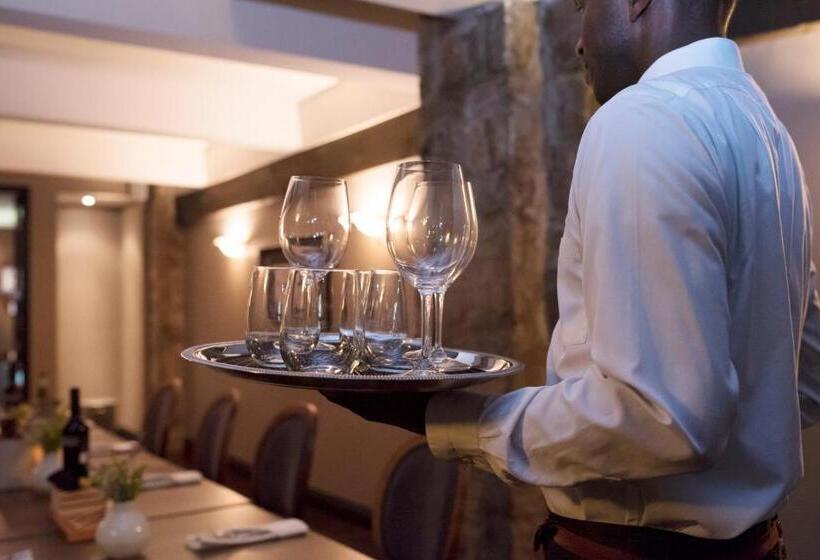 هتل Old Stone Inn Boutique