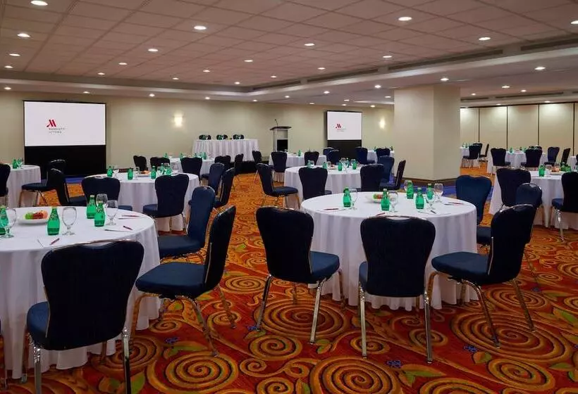 فندق Ottawa Marriott