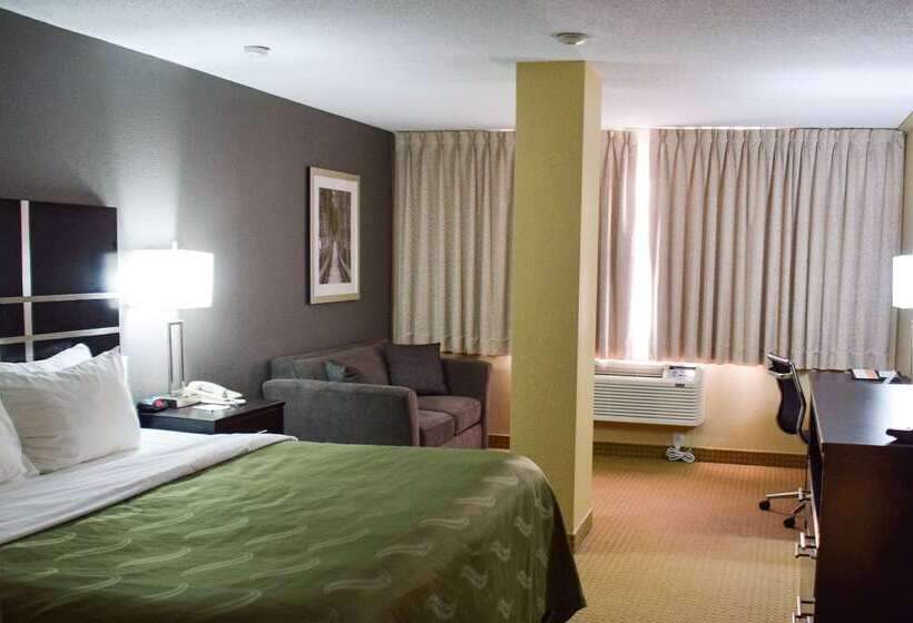 Отель Quality Inn