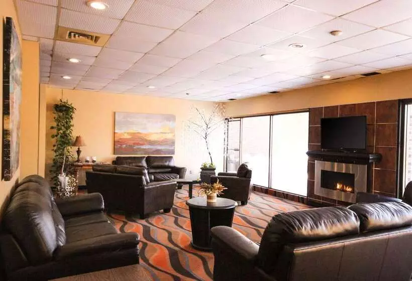 فندق Quality Inn